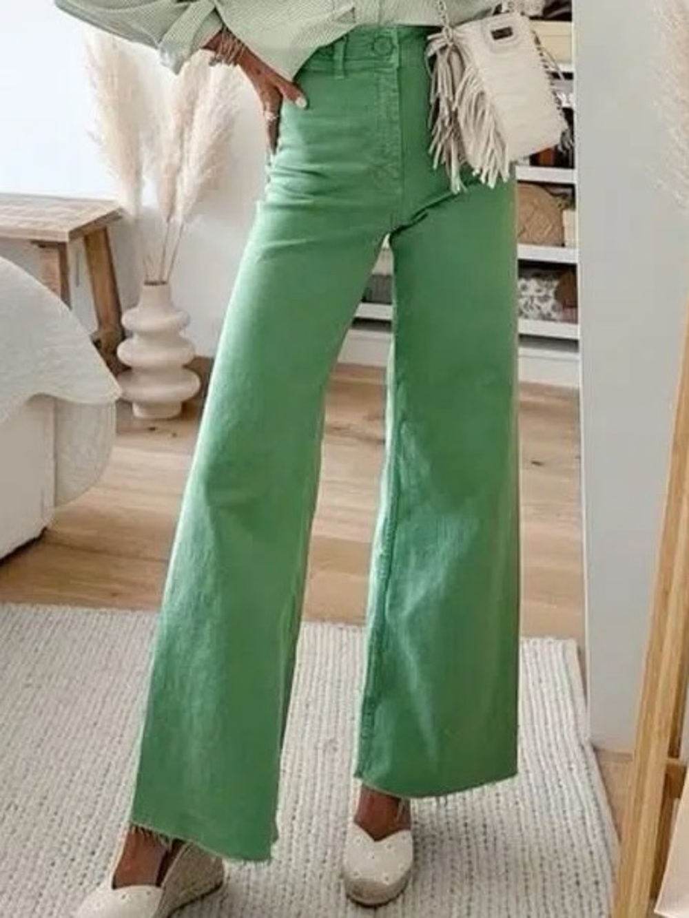 Zara HIGH-WAISTED ZW Wide Leg High-Waist Jeans in Mint Green
